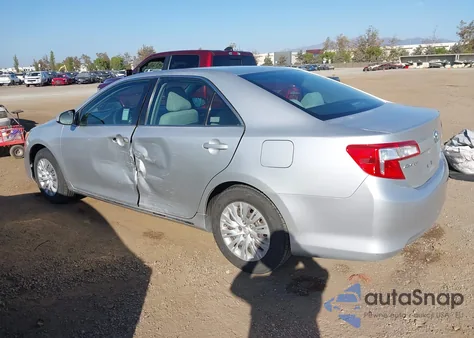 2012 Toyota Camry Le z USA, uszkodzony, nr VIN 4T4BF1FK1CR181078